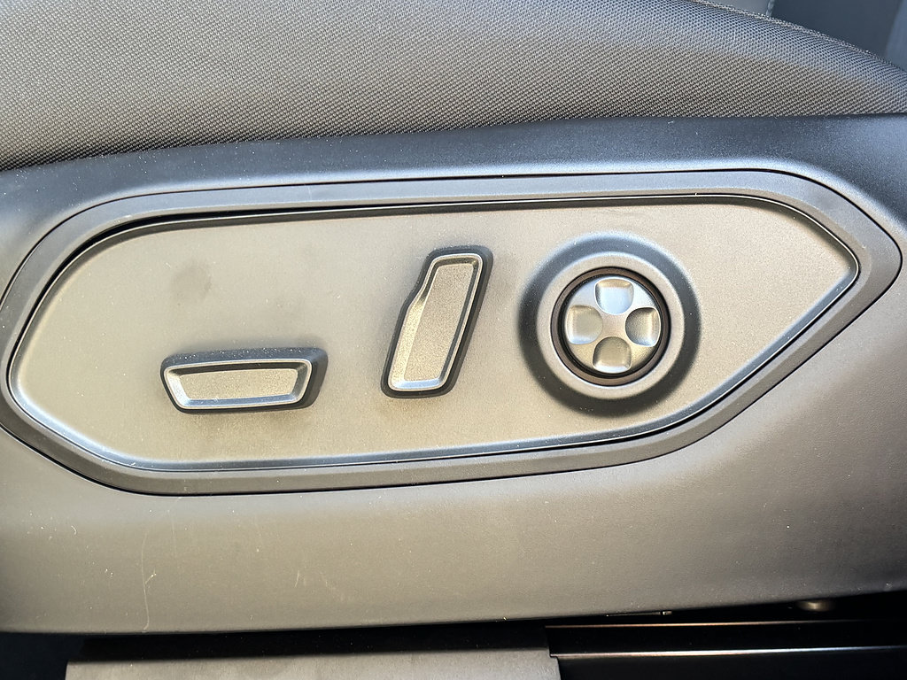 New 2026 Jeep Grand Cherokee Laredo X RWD image 8