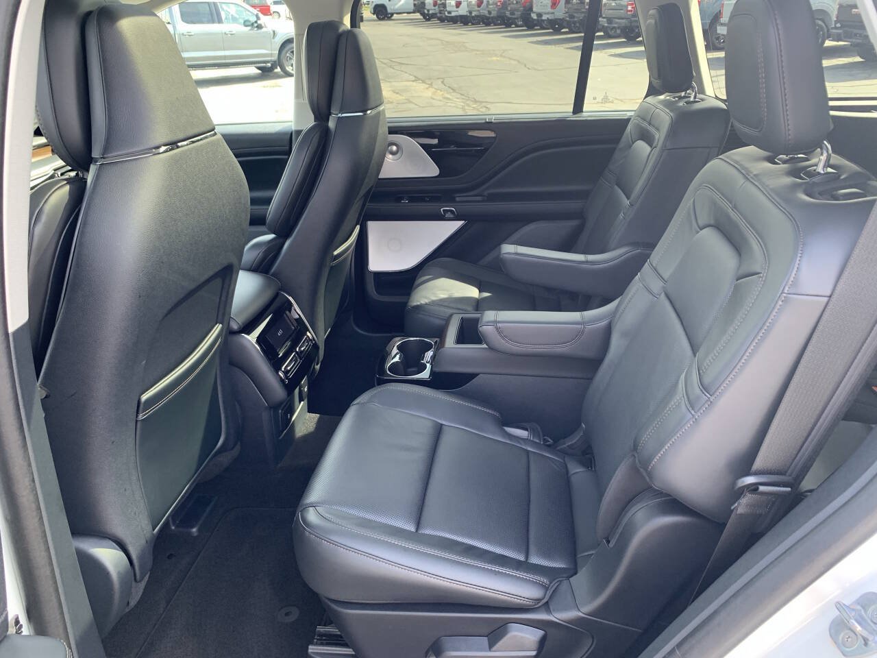 Used 2025 Lincoln Aviator Reserve w/ Luxury Package AWD/4WD image 20