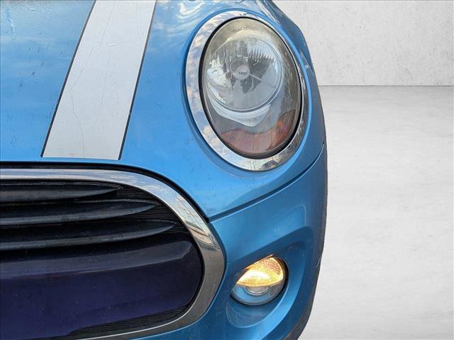 Used 2017 MINI Cooper 2-Door Hardtop FWD image 9