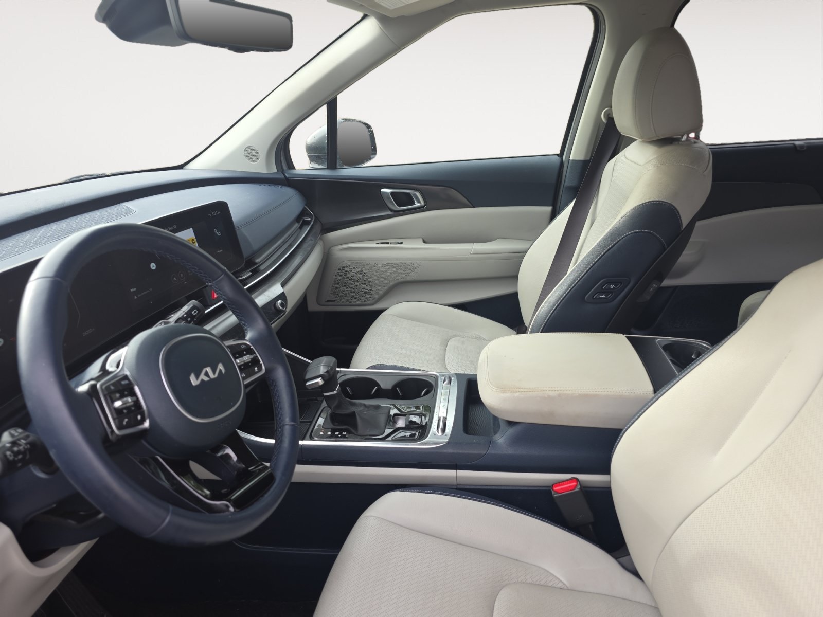 Certified 2025 Kia Carnival SX Prestige FWD image 20