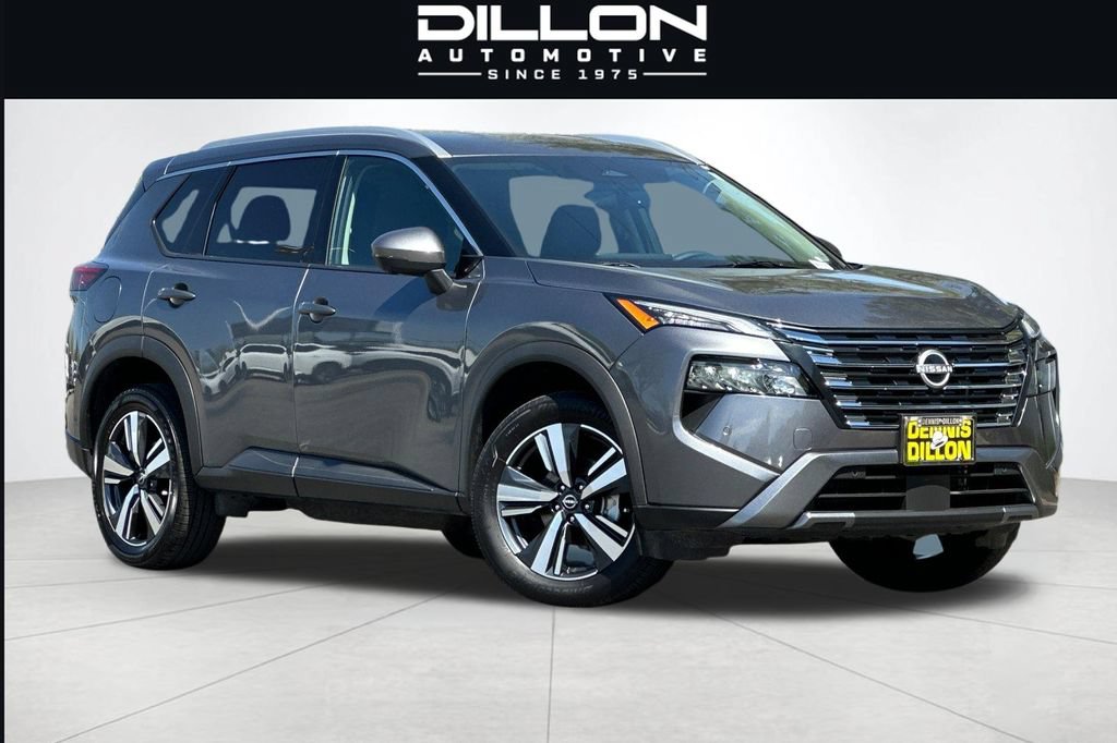 Used 2026 Nissan Rogue SL AWD/4WD image 2