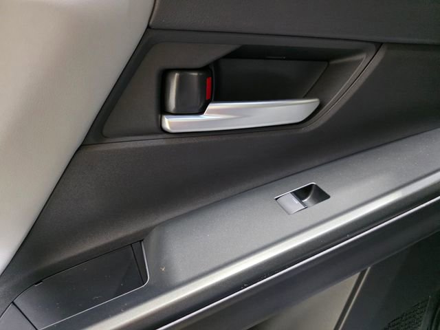 New 2026 Subaru Solterra Premium image 29