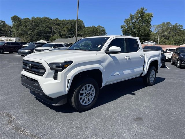 Used 2024 Toyota Tacoma SR5 image 3