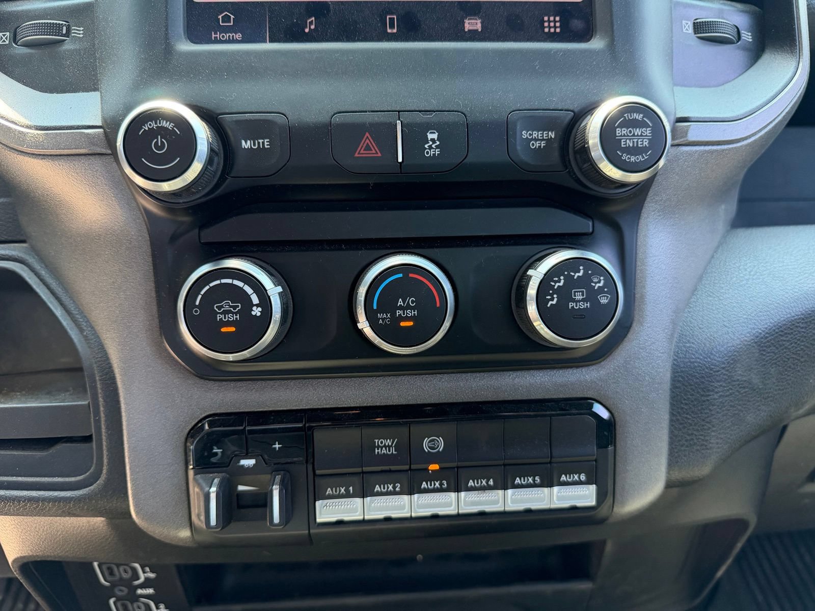 Used 2022 RAM 5500 Tradesman AWD/4WD image 14