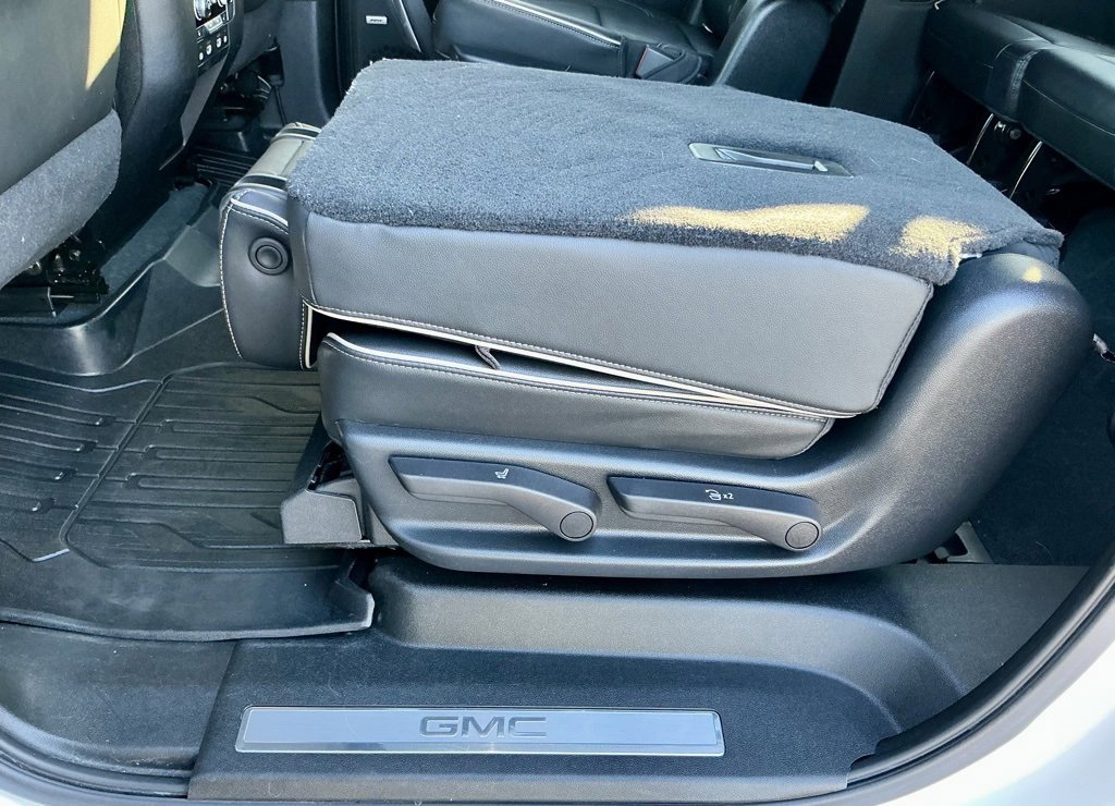 Used 2021 GMC Yukon XL SLT w/ SLT Luxury Plus Package image 27