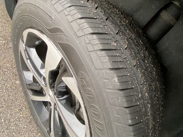 Certified 2024 Chevrolet Trax RS w/ Driver Confidence Package image 11