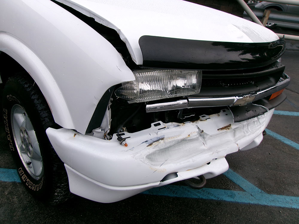 Used 2001 Chevrolet S10 Pickup LS w/ Preferred Equipment Group image 2