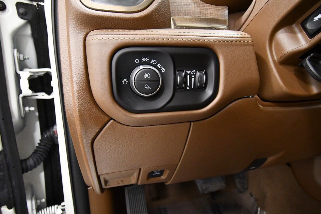 Used 2024 RAM 2500 Limited image 22