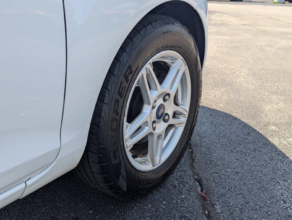 Used 2018 Ford Fiesta SE FWD image 27