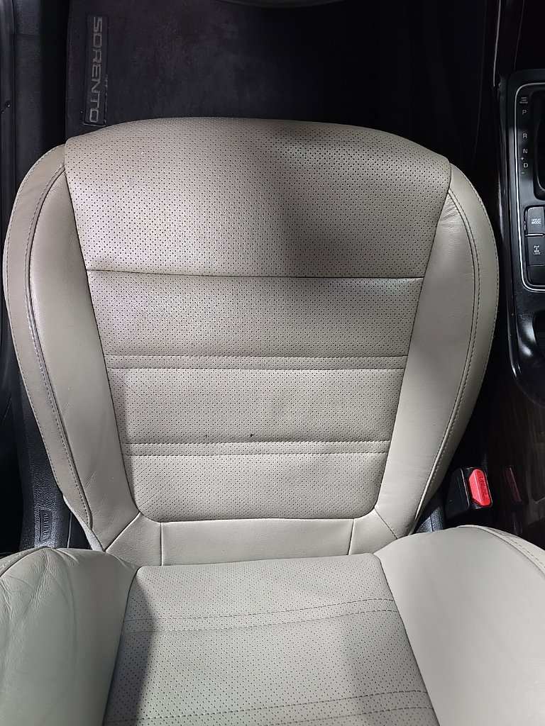 Used 2019 Kia Sorento EX AWD/4WD image 17