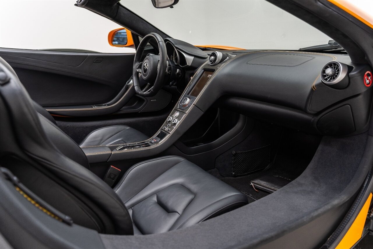 Used 2014 McLaren MP4-12C Spider RWD image 45