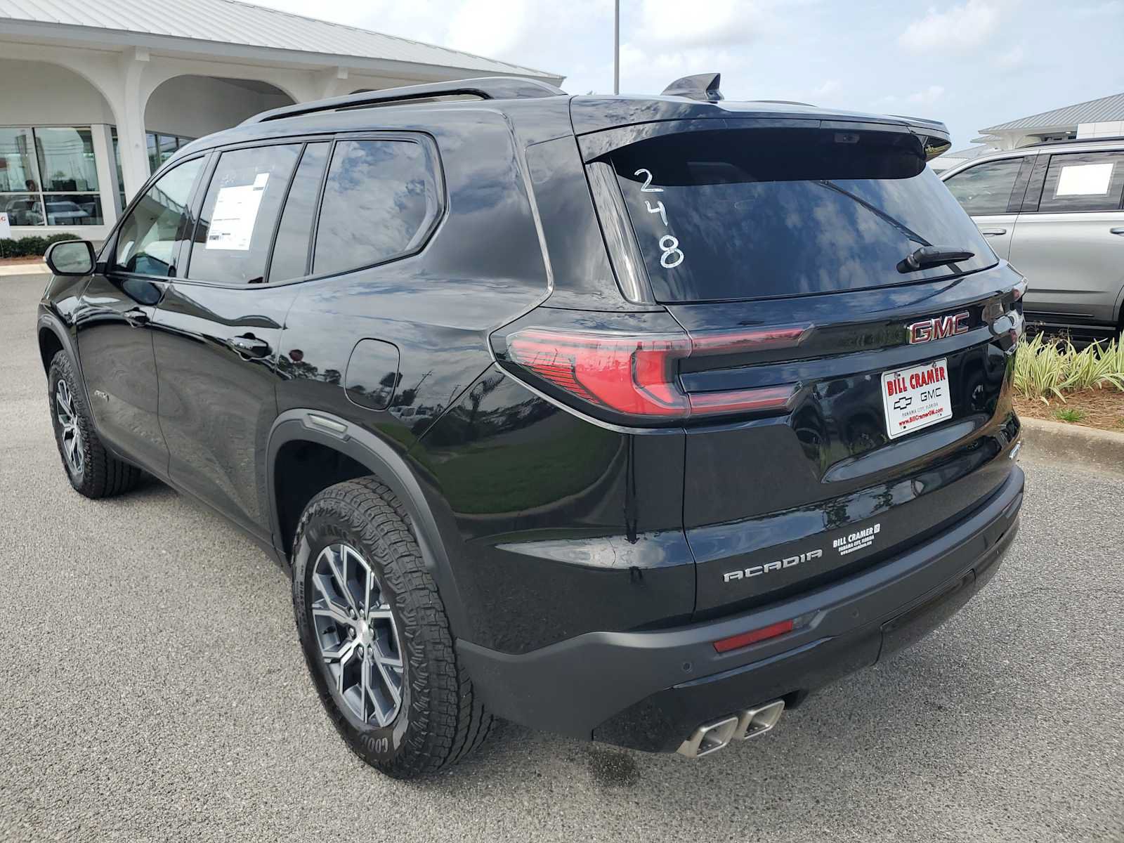 New 2026 GMC Acadia AT4 w/ Luxury Package AWD/4WD image 3