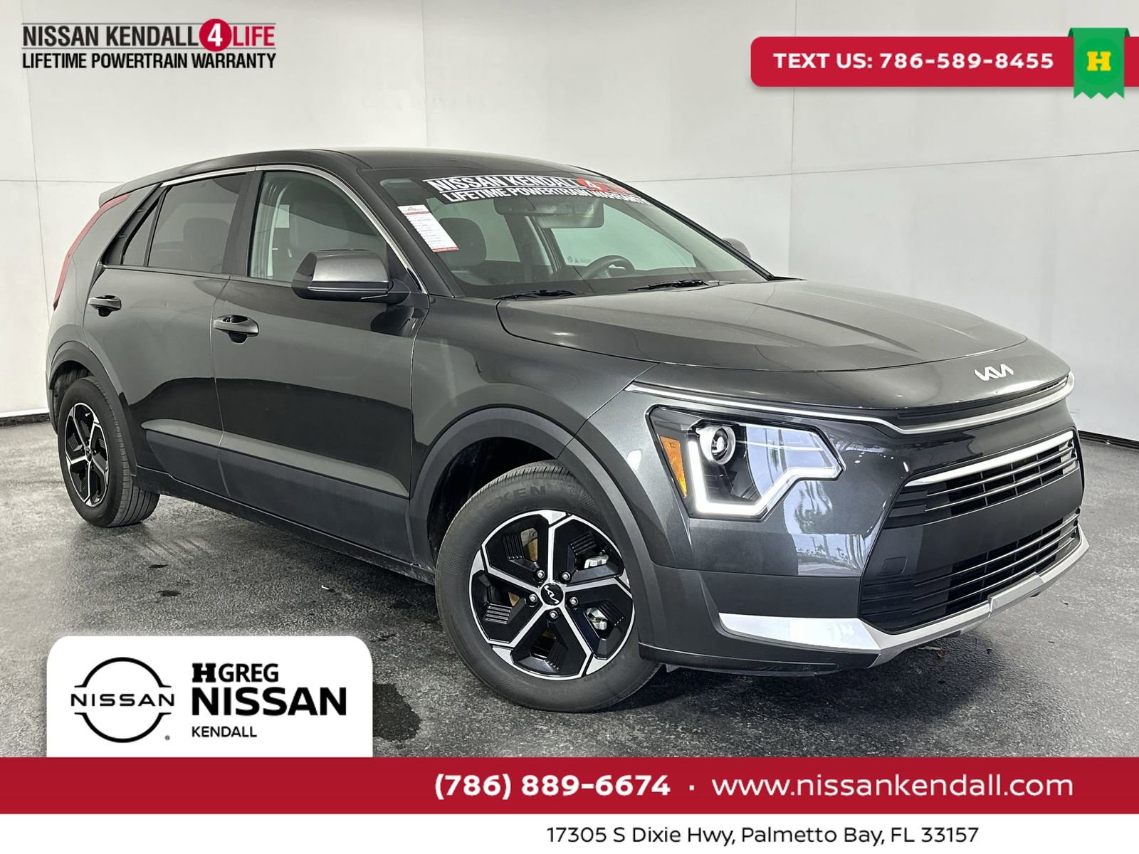 Used 2025 Kia Niro LX image 1