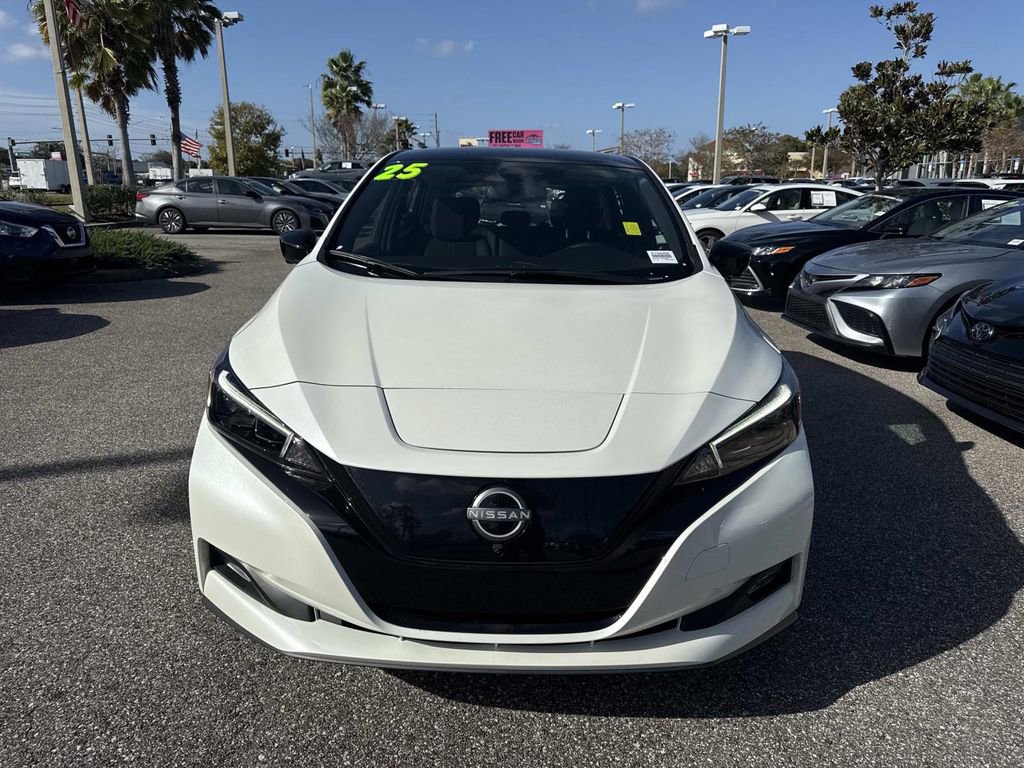 Certified 2025 Nissan Leaf SV Plus image 9