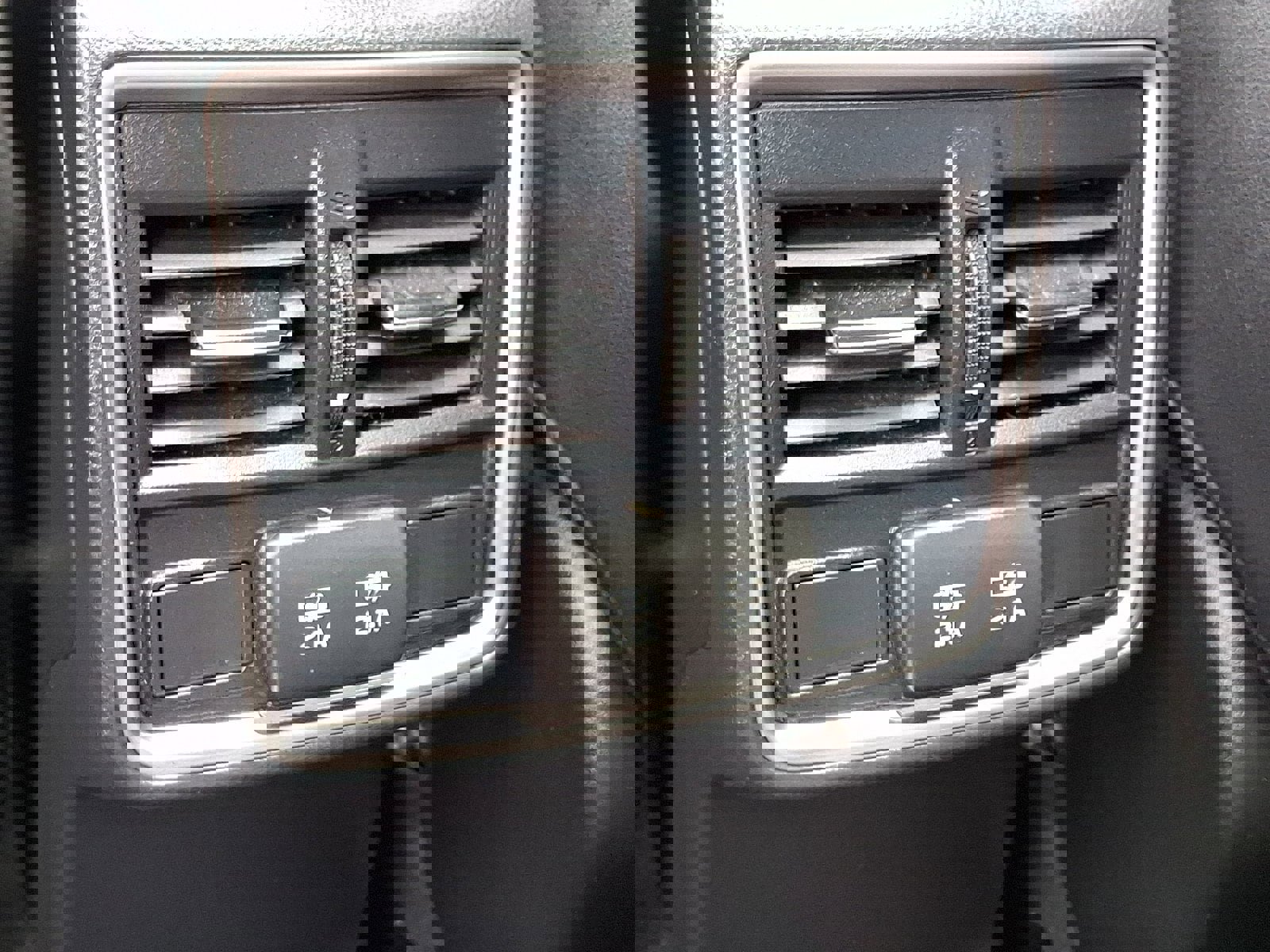 Used 2021 Subaru Forester Limited w/ Popular Package #3 image 6