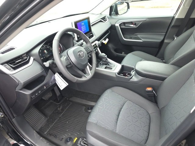 New 2025 Toyota RAV4 XLE image 8