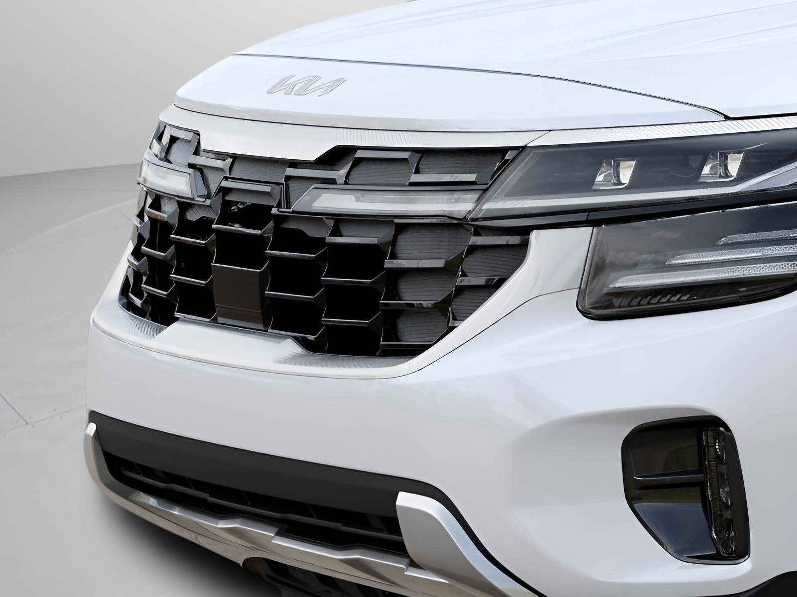 New 2026 Kia Seltos SX image 13