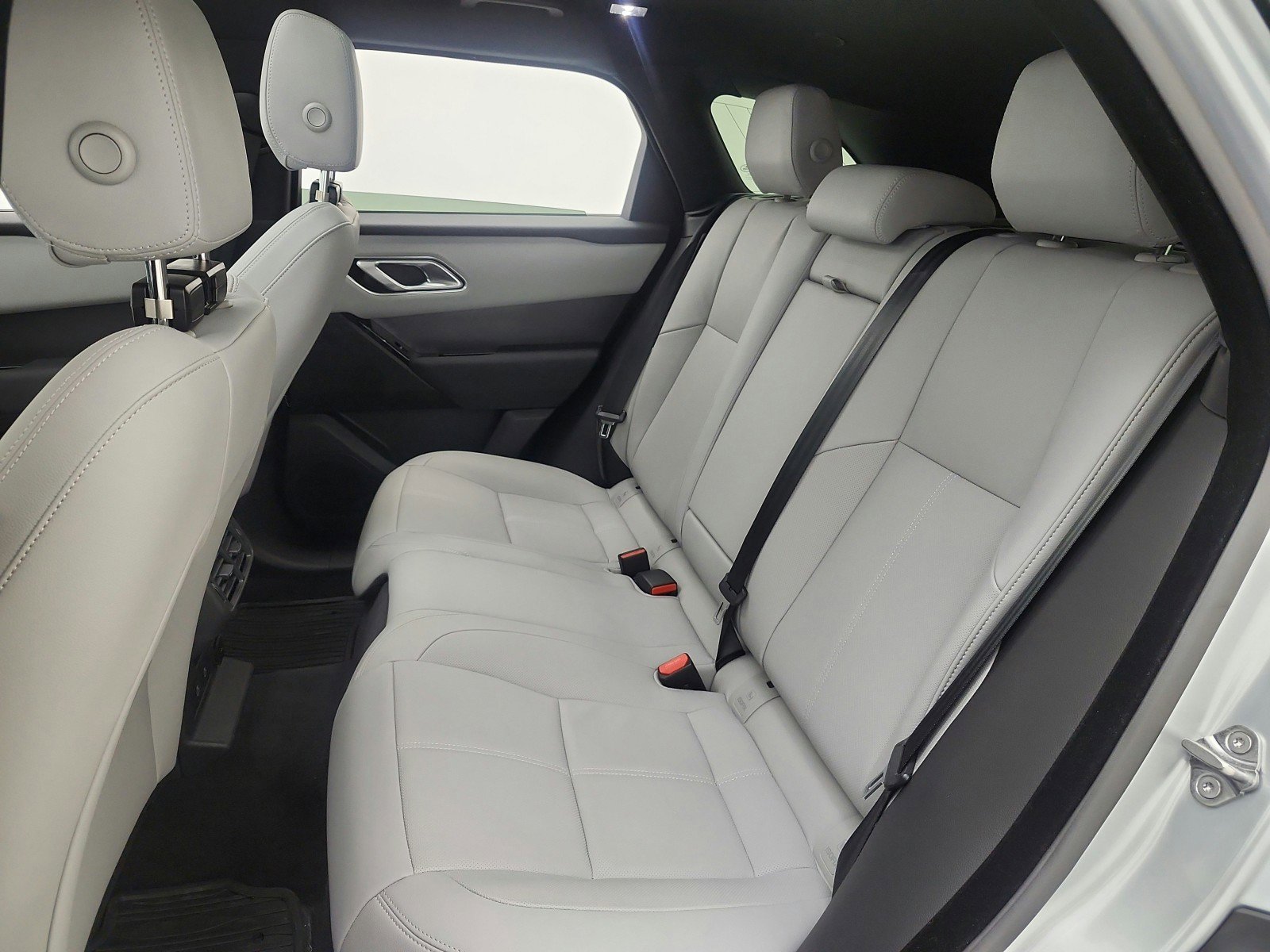 Used 2024 Land Rover Range Rover Velar Dynamic SE AWD/4WD image 16