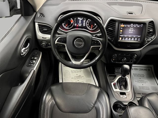 Used 2018 Jeep Cherokee Latitude Plus w/ Comfort/Convenience Group image 13