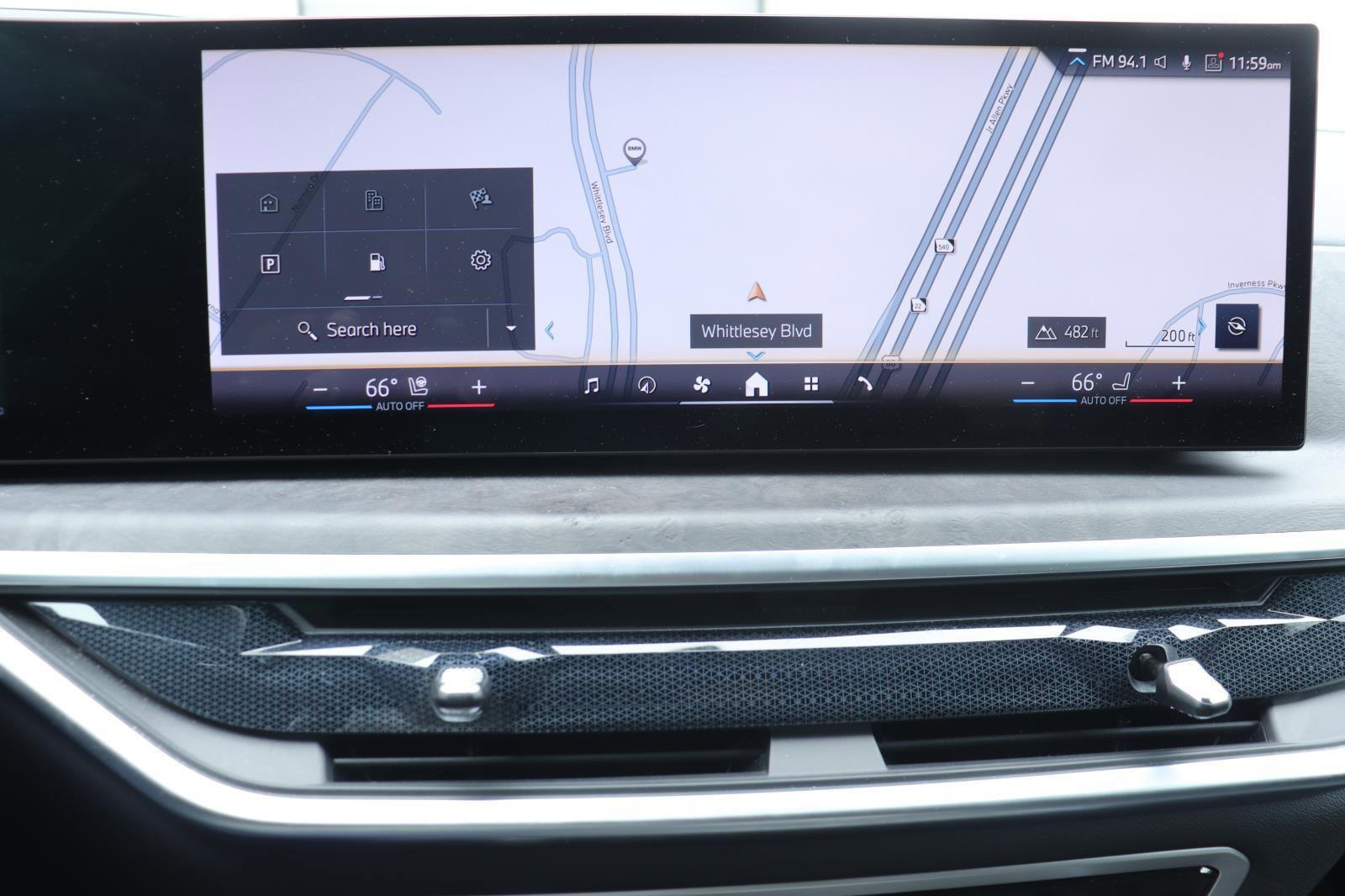 Used 2024 BMW X5 sDrive40i w/ Premium Package image 34