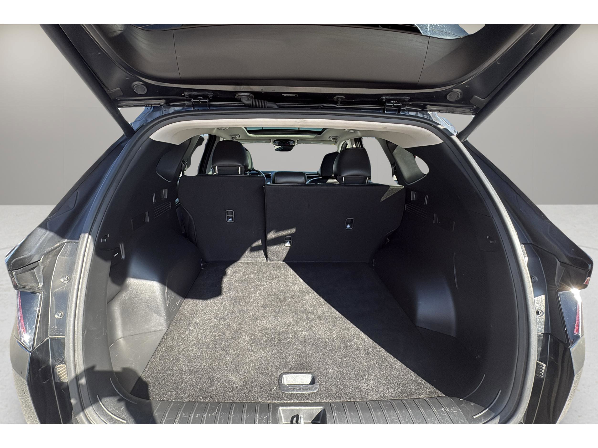 Used 2024 Hyundai Tucson Limited AWD/4WD image 16