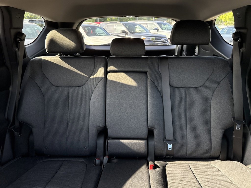 Used 2023 Hyundai Santa Fe SEL image 32