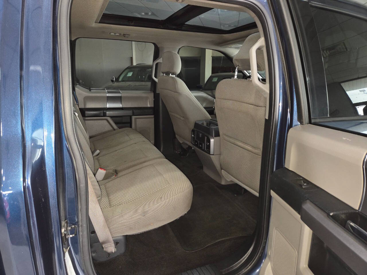 Used 2017 Ford F150 XLT w/ Equipment Group 302A Luxury AWD/4WD image 30
