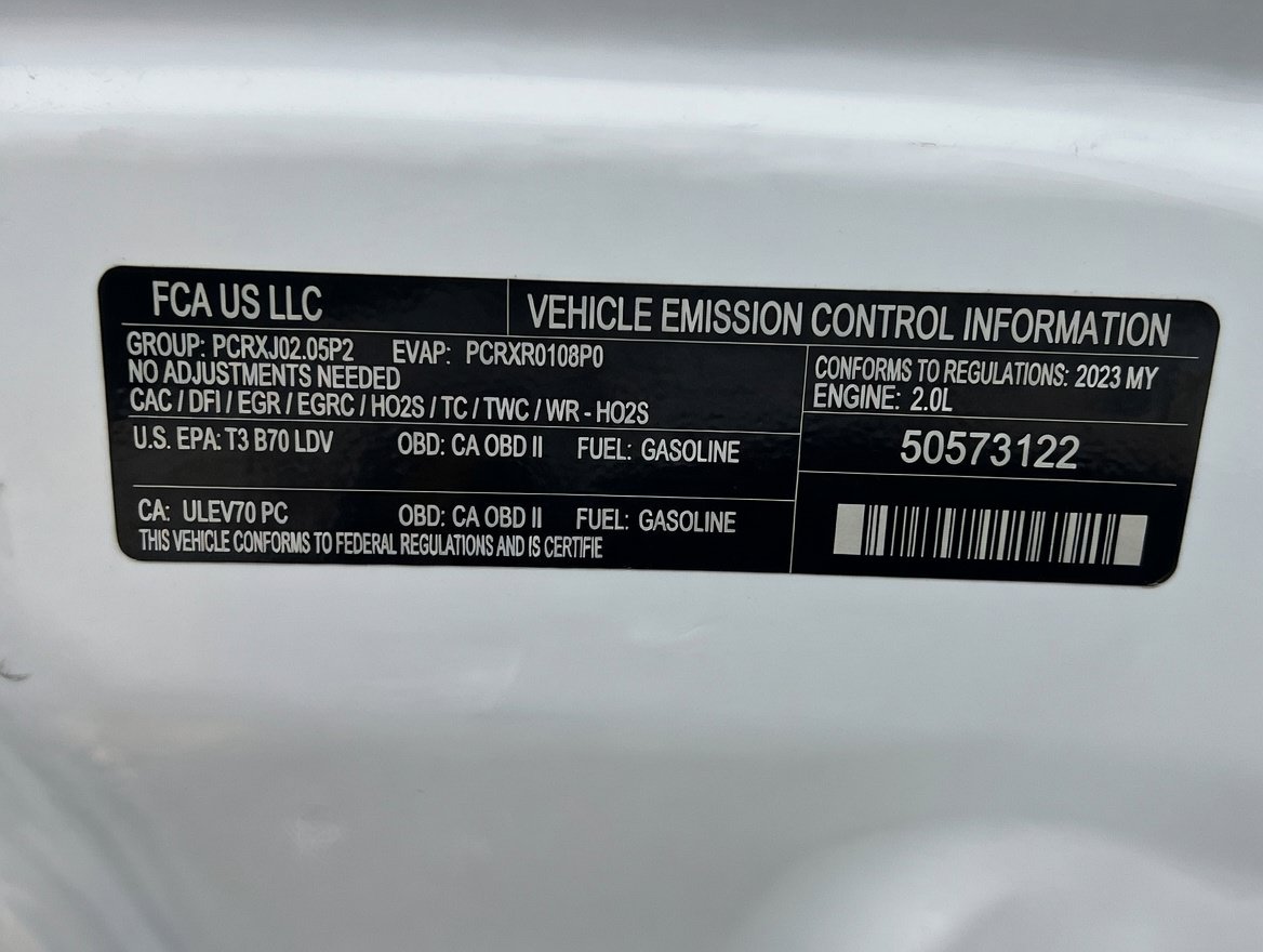 Used 2023 Alfa Romeo Giulia Veloce RWD image 23