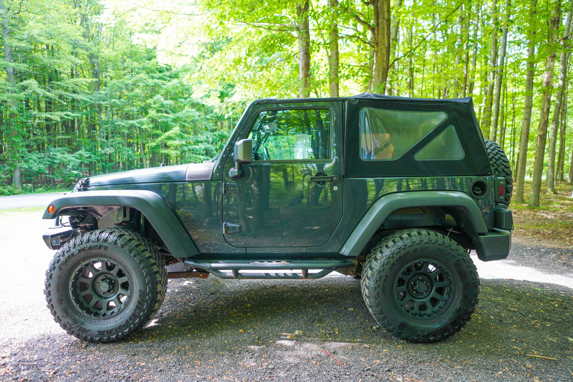Used 2017 Jeep Wrangler Rubicon AWD/4WD image 10