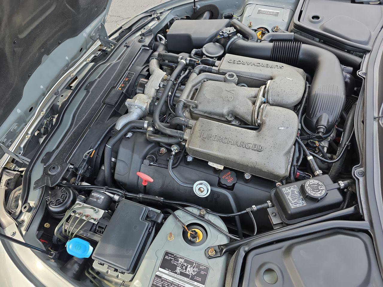 Used 2004 Jaguar XK8 Convertible image 13