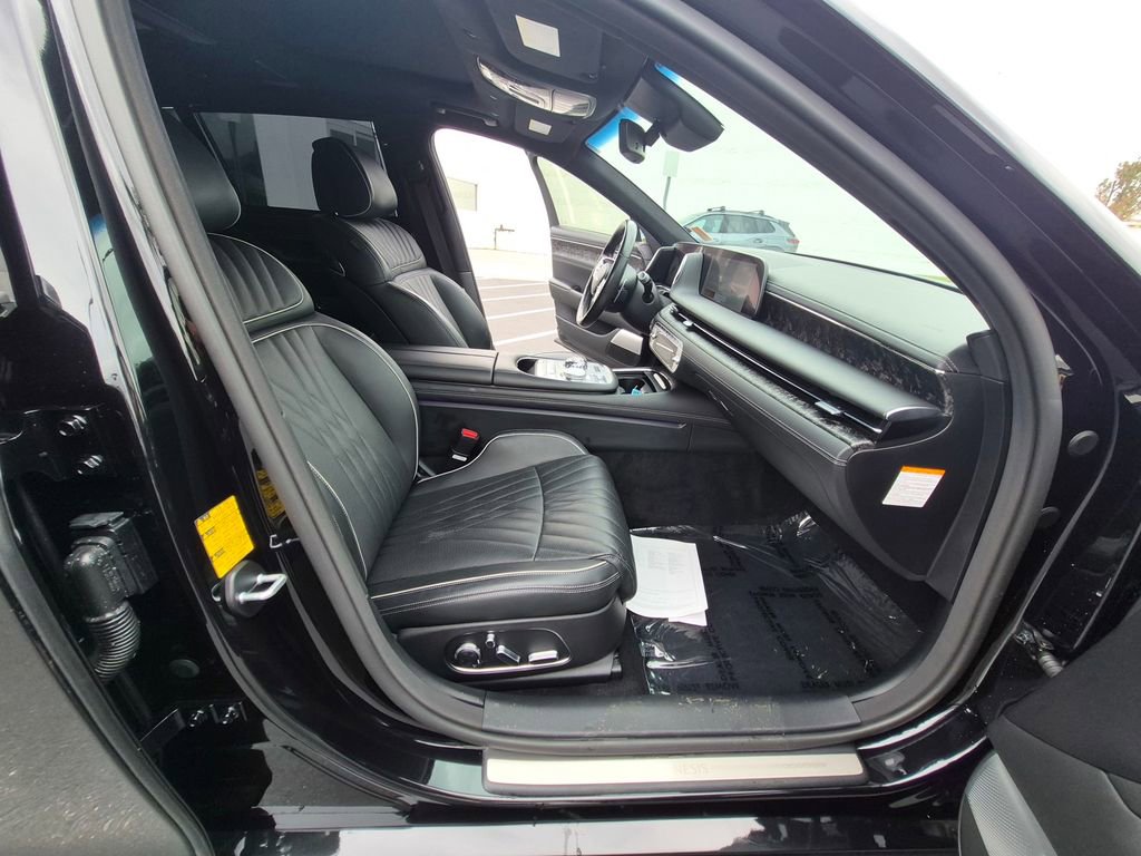 Used 2023 Genesis G90 3.5T AWD/4WD image 26
