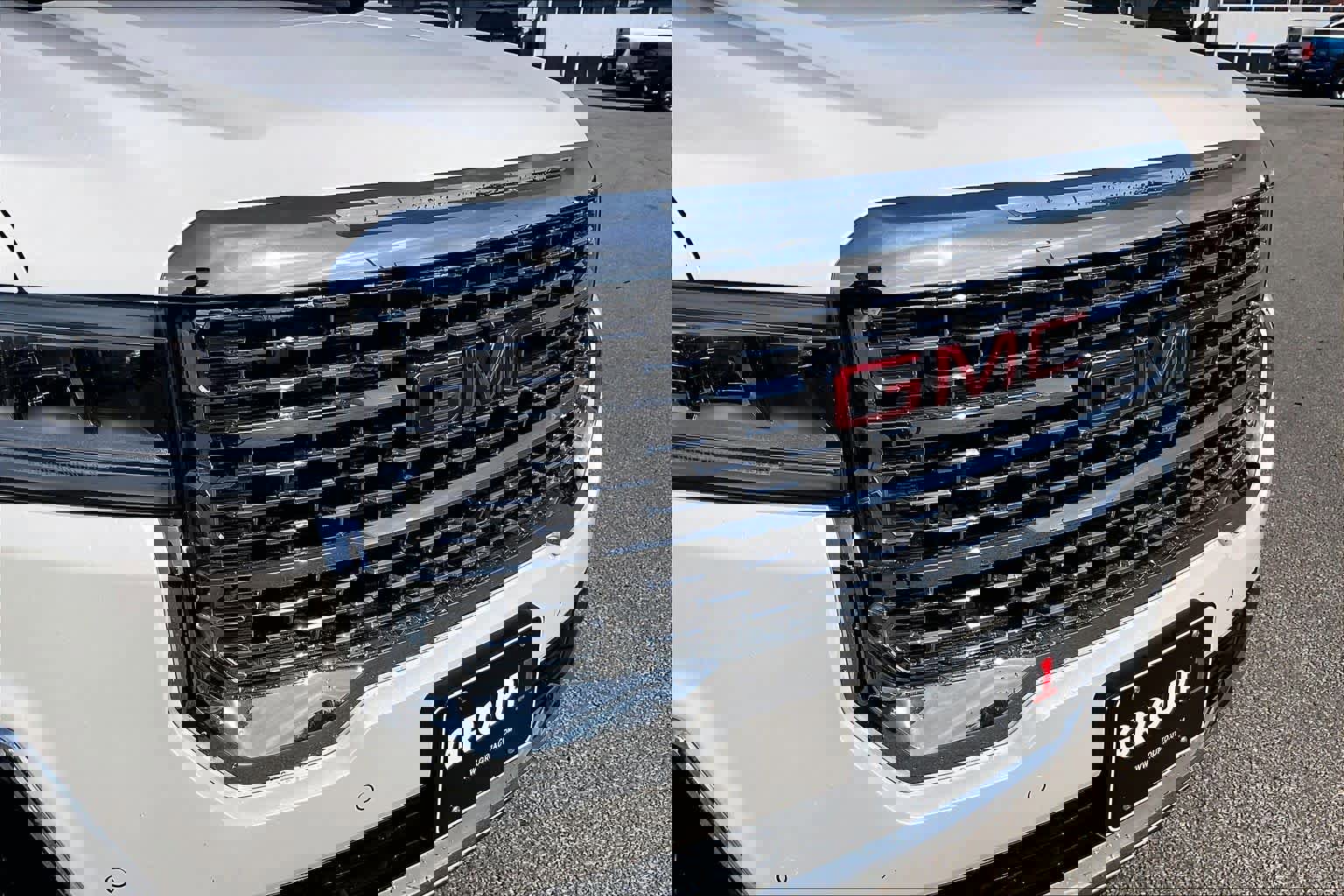 Certified 2023 GMC Acadia Denali w/ Denali Ultimate Package image 29