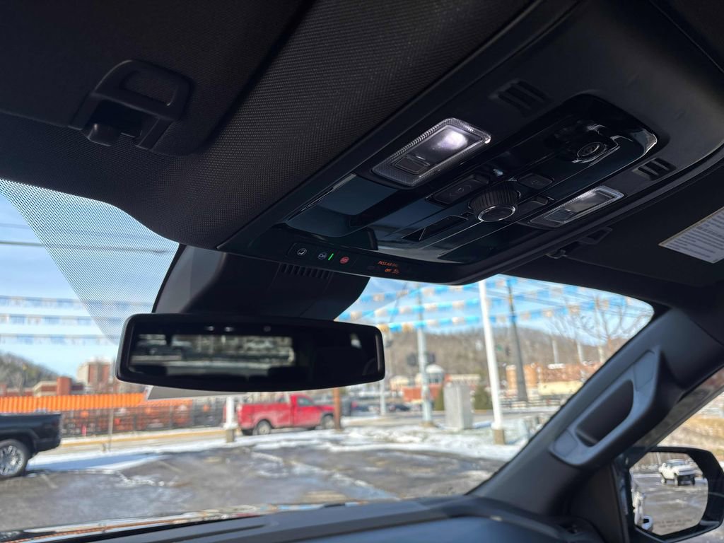 Used 2026 Chevrolet Tahoe Premier image 24