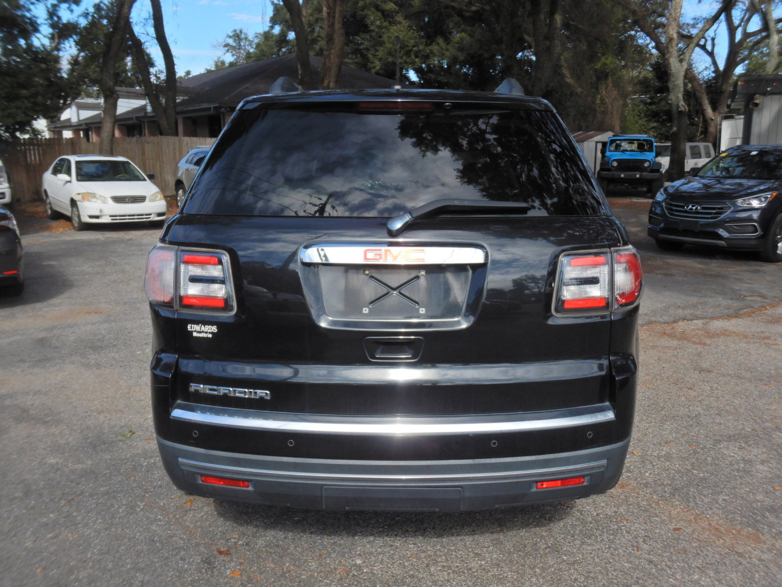Used 2015 GMC Acadia SLT image 4