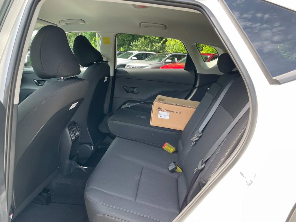 New 2025 Hyundai Kona SEL image 12