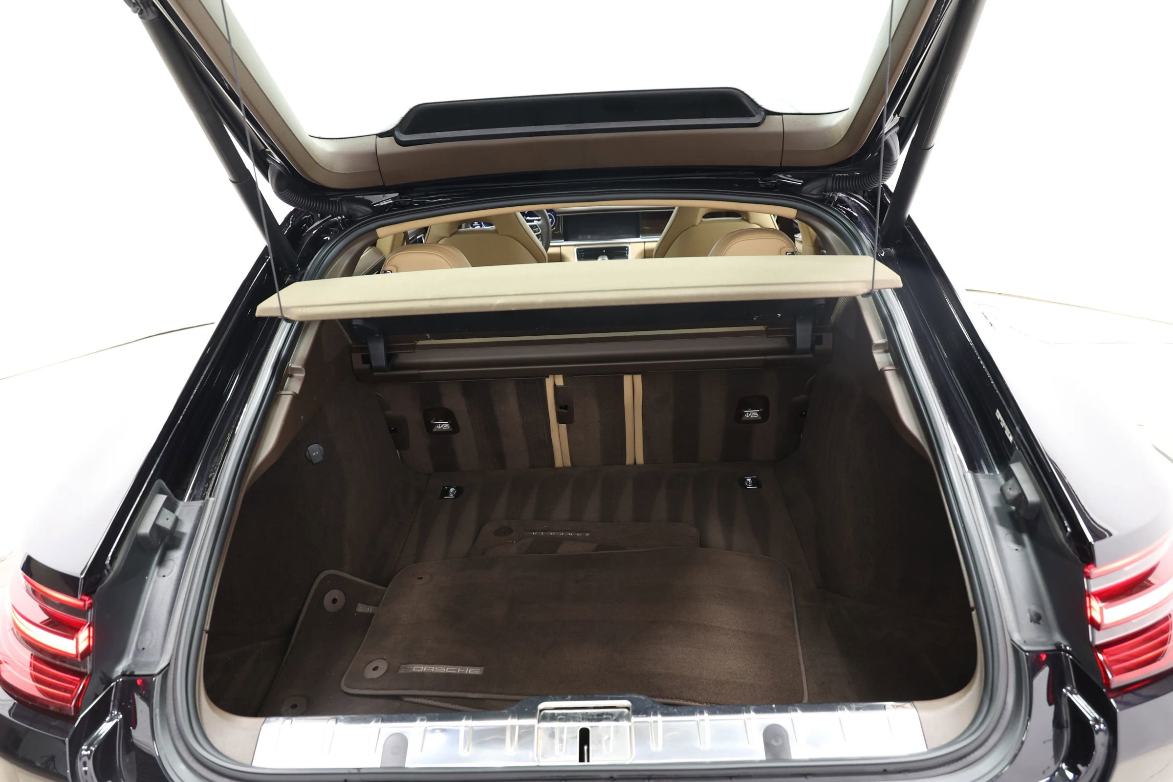 Used 2018 Porsche Panamera 4 Executive w/ Dark Walnut Interior Package image 72