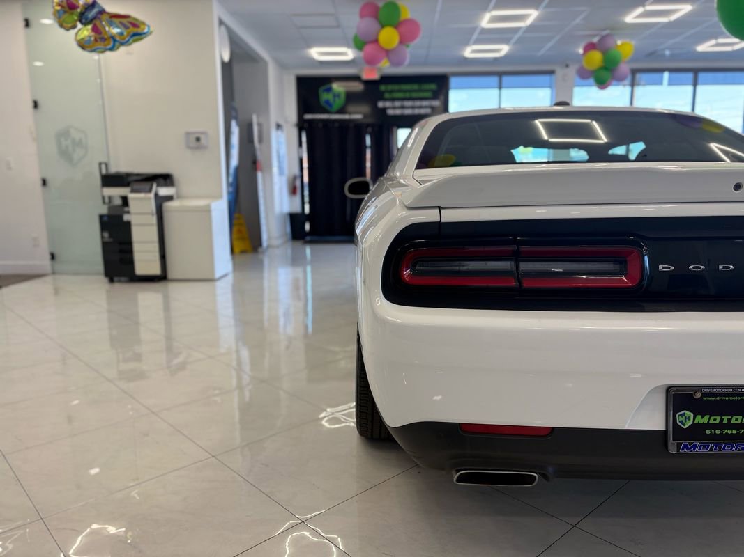 Used 2019 Dodge Challenger R/T image 13