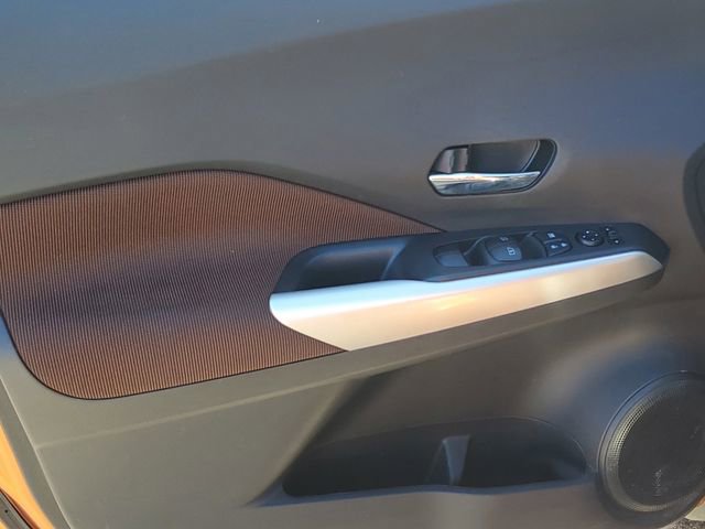 Used 2020 Nissan Kicks SR FWD image 18
