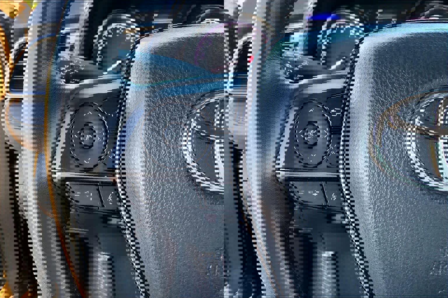 Used 2024 Toyota Camry SE image 22