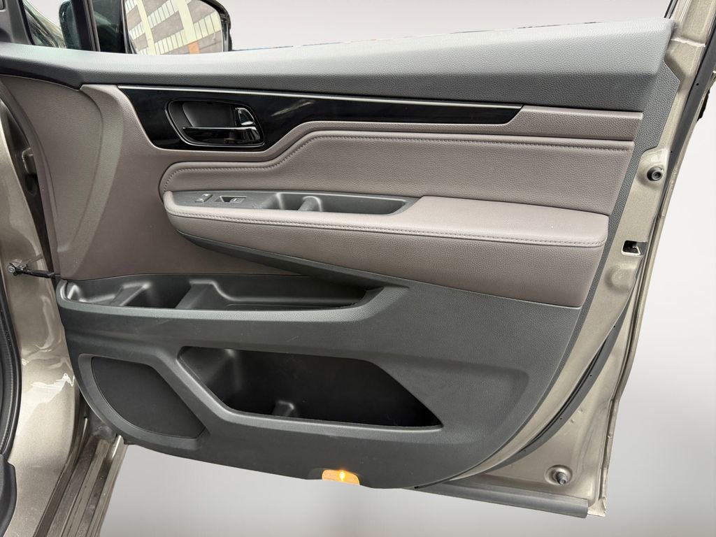 Used 2018 Honda Odyssey Elite image 26