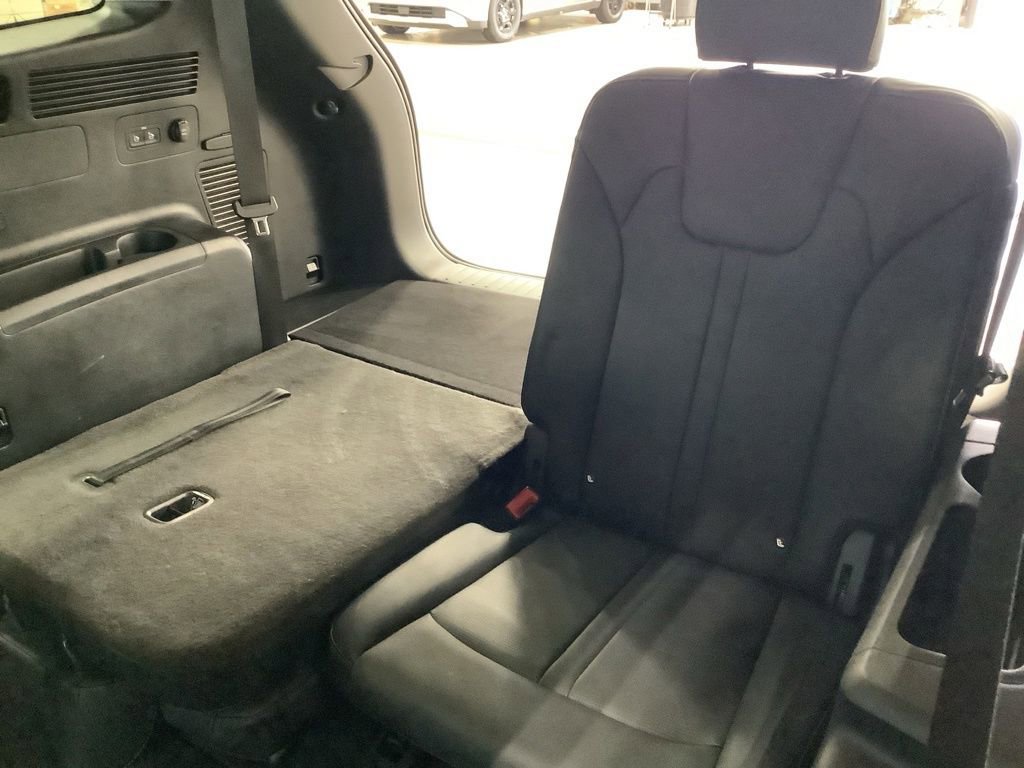 Certified 2025 Kia Sorento EX image 21