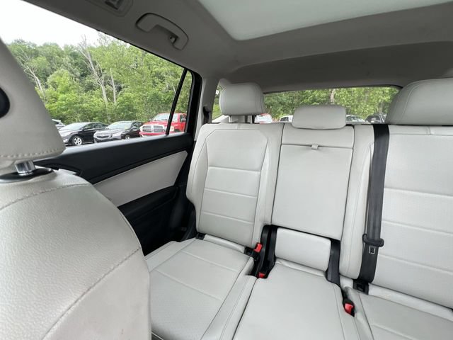 Used 2021 Volkswagen Tiguan SEL AWD/4WD image 13