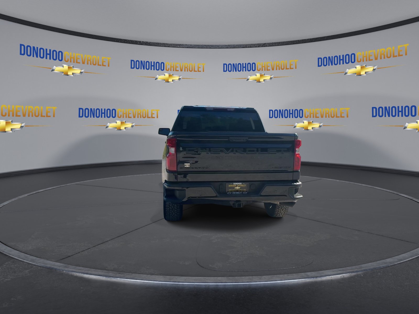Used 2026 Chevrolet Silverado 1500 Custom w/ Turbomax Blackout Package AWD/4WD image 8