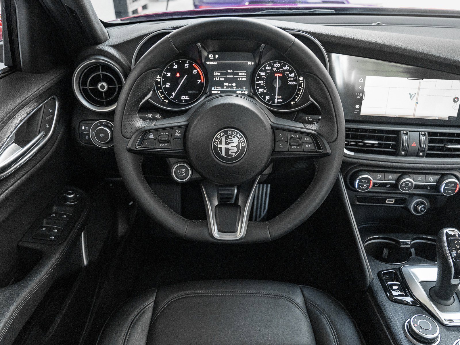 Used 2023 Alfa Romeo Giulia Sprint image 10