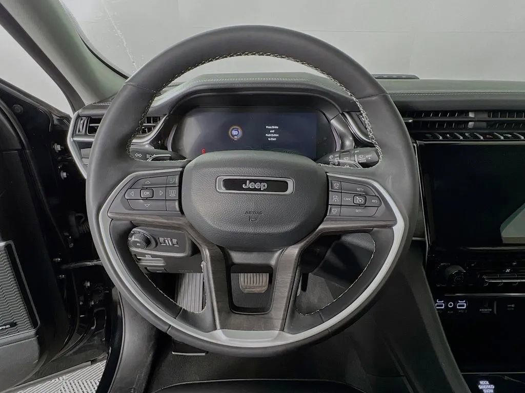 Used 2023 Jeep Grand Cherokee 4WD 4xe image 12