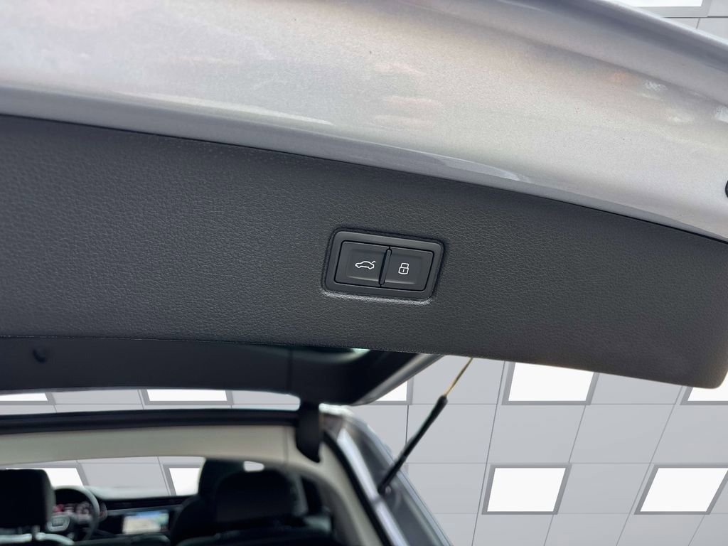 Used 2022 Audi Q7 3.0T Premium Plus image 16