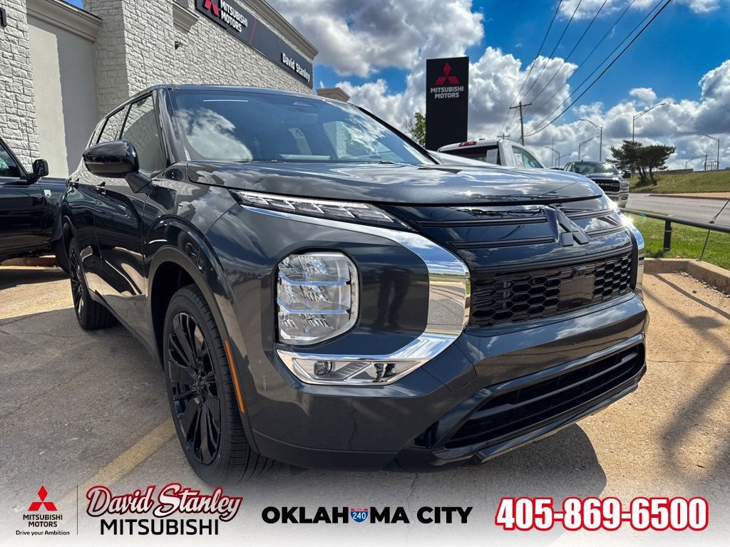 New 2026 Mitsubishi Outlander LE