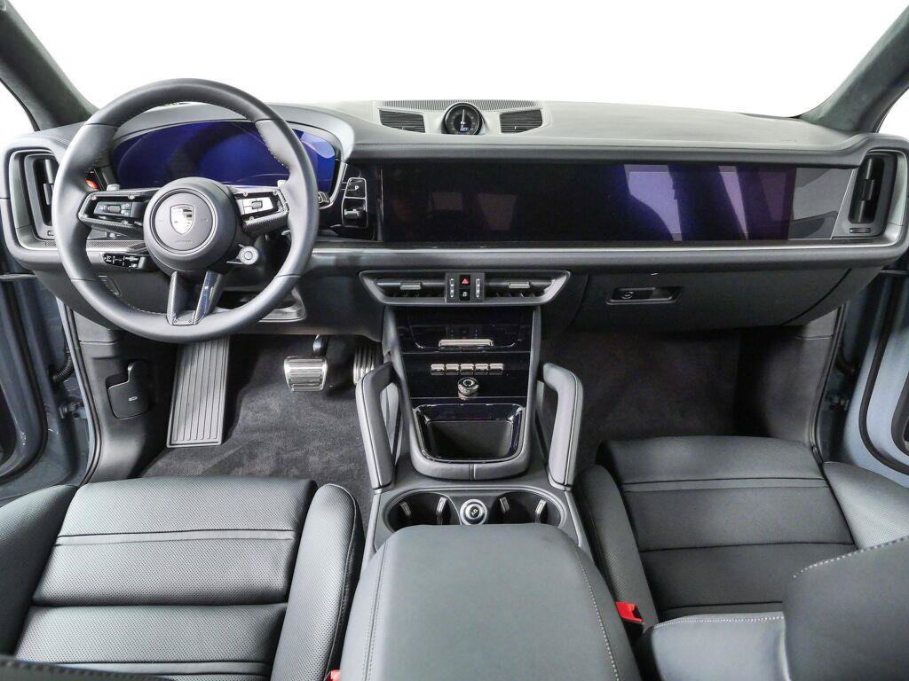 New 2026 Porsche Cayenne Turbo AWD/4WD image 19