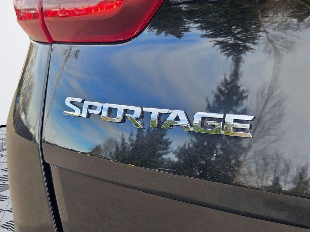 Used 2020 Kia Sportage LX image 27