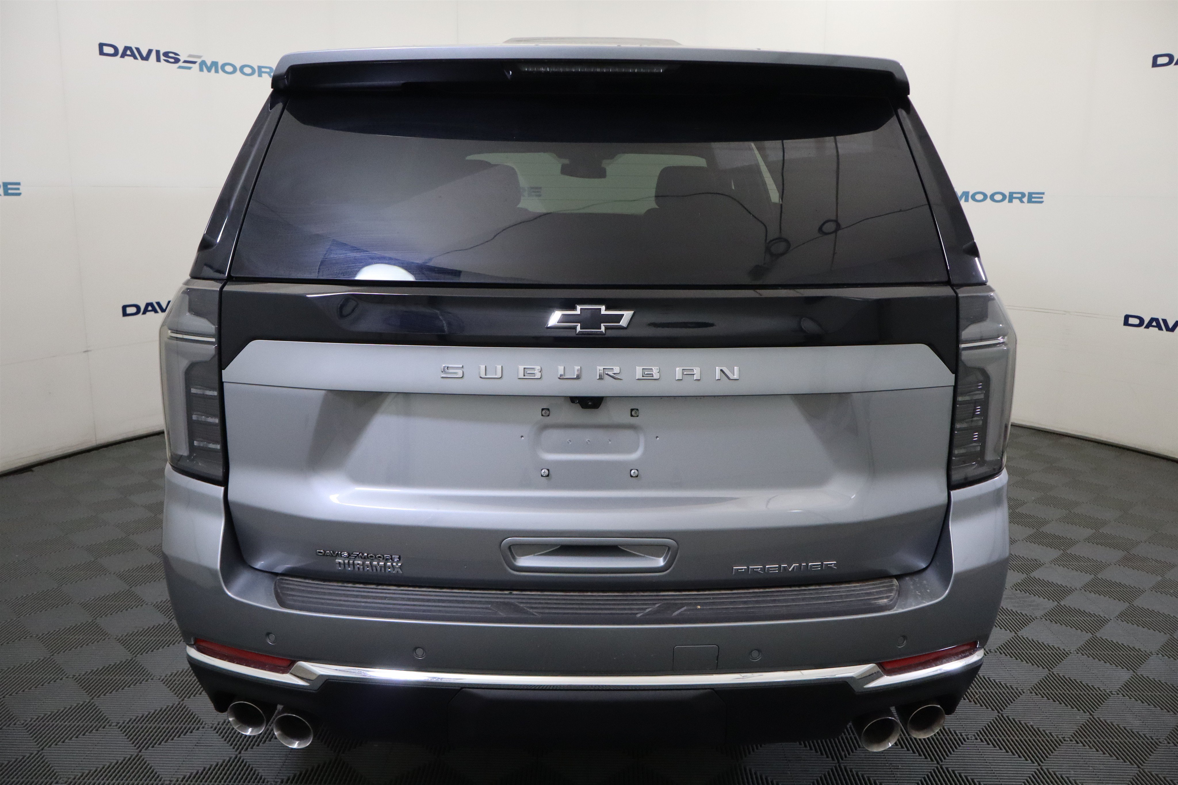 New 2026 Chevrolet Suburban Premier w/ Sun And Tow Package AWD/4WD image 8